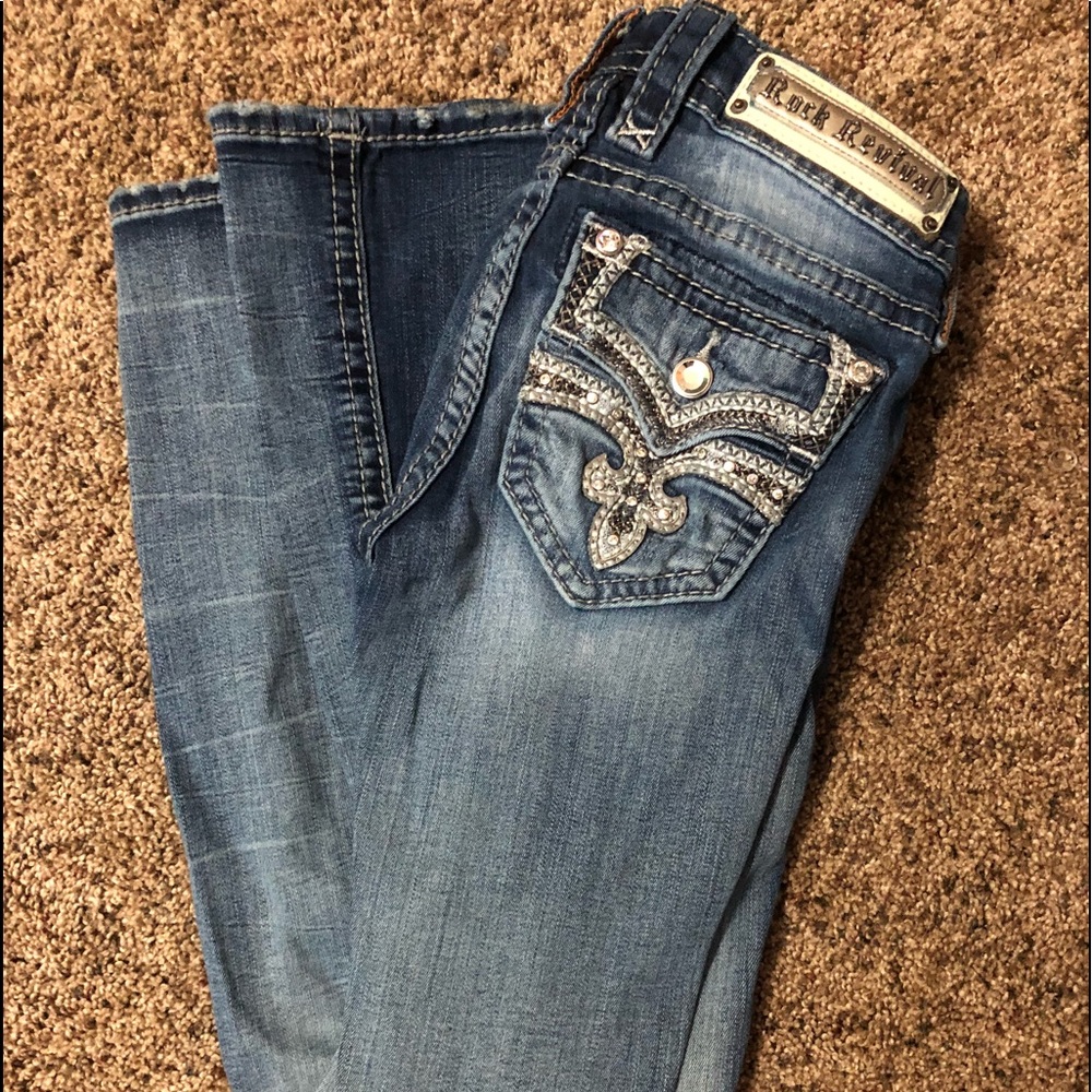 SOLD LOCALLY🚫Rock revivals🌟